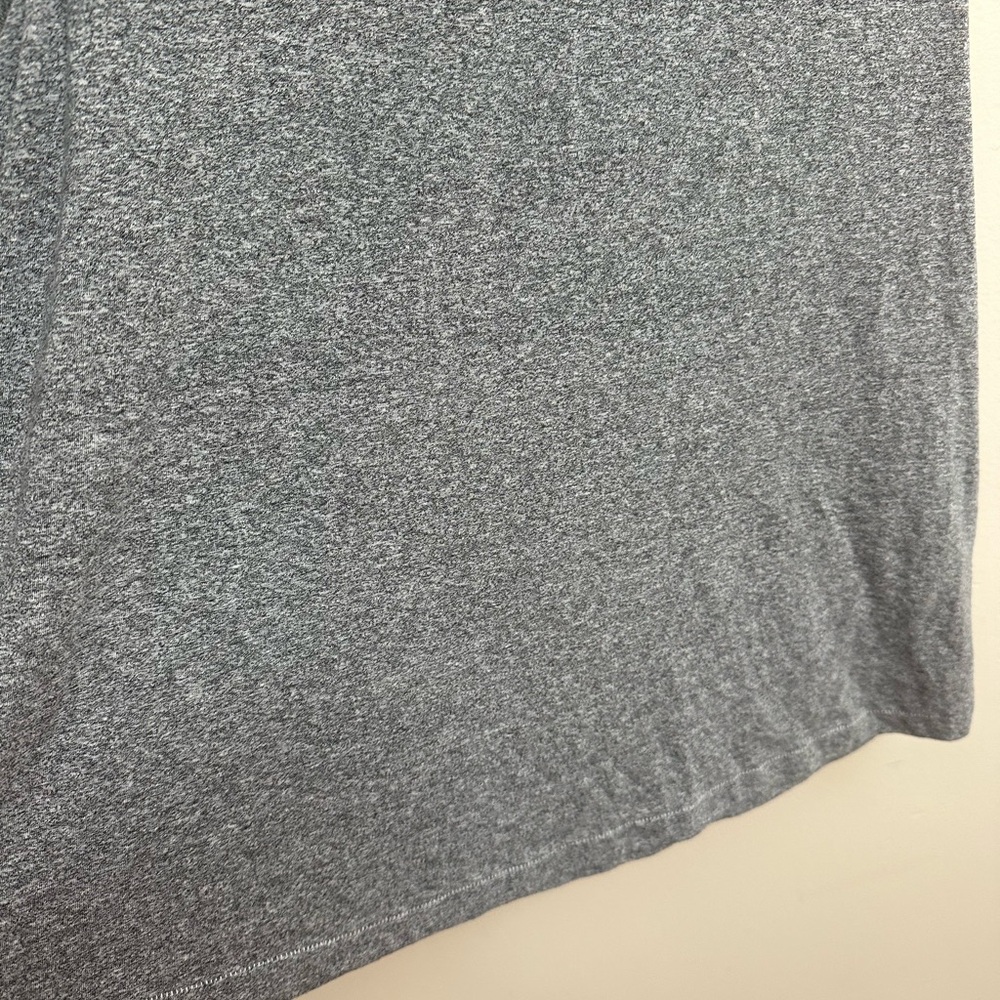 The Great. Charcoal  Tee - Picture 5 of 6